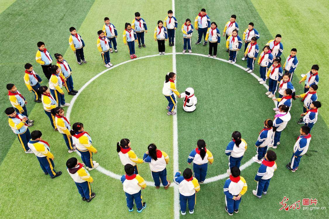 求体育课上玩的集体游戏