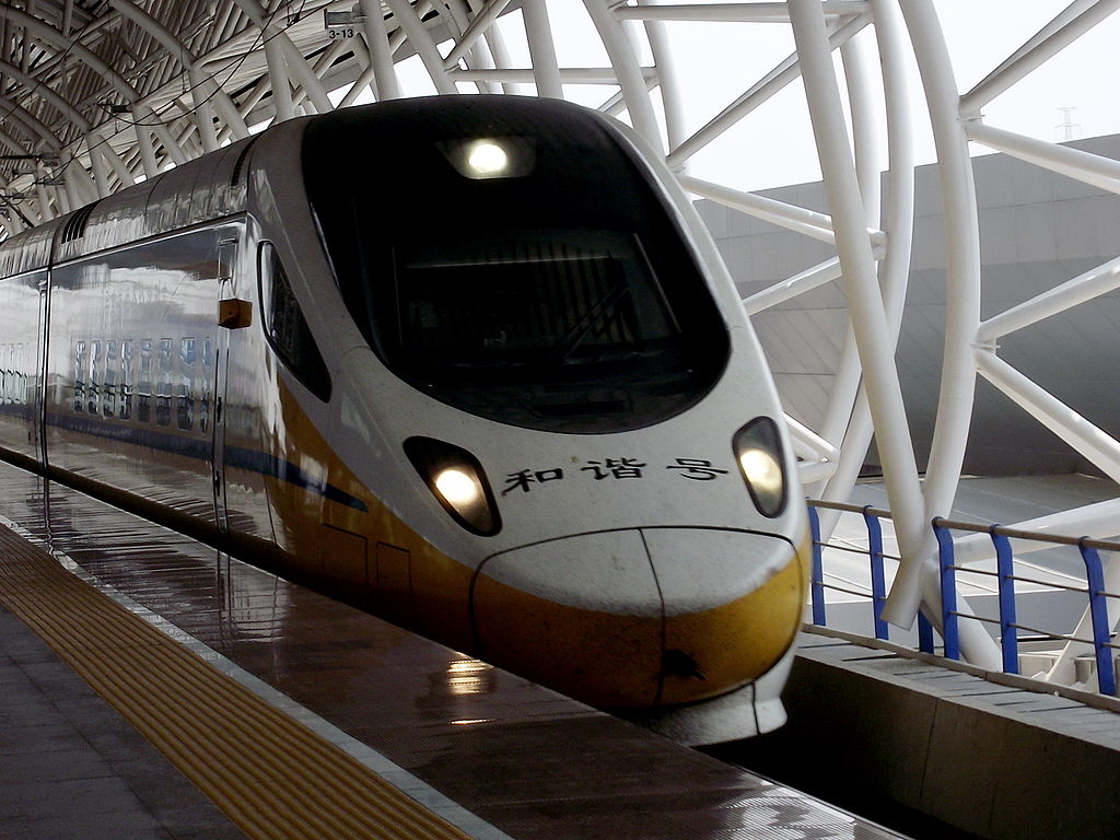 小榄站到广州南小榄站是轻轨站还是是哪个地方