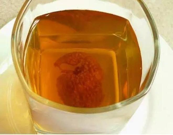 荔枝壳泡水的作用有哪些