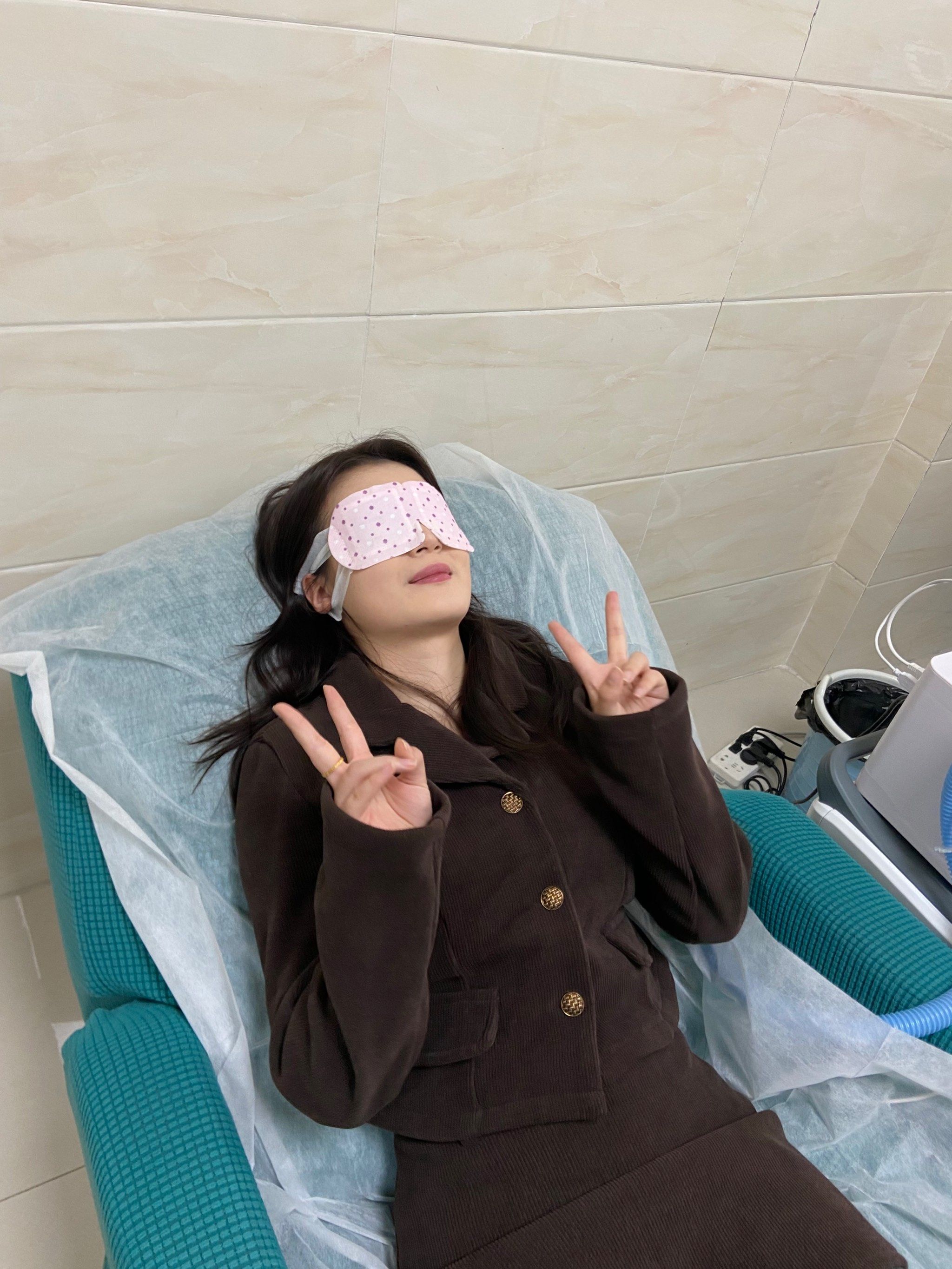 隐形眼镜佩戴方法视频