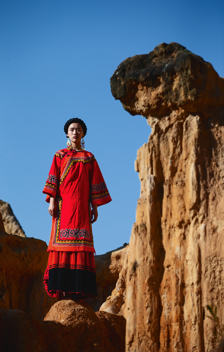 你怎么舍得让我的爱流向海歌词