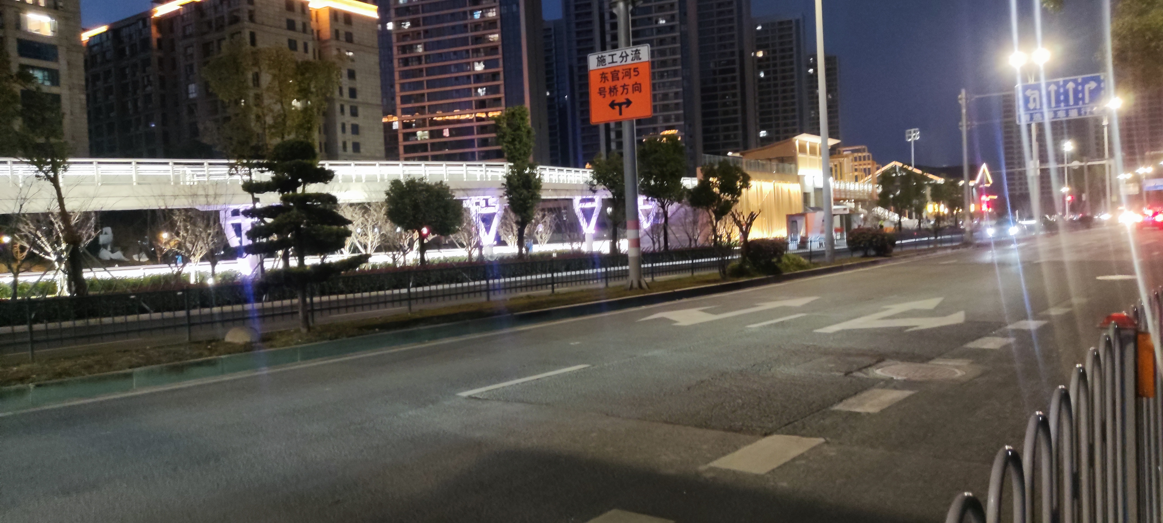 繁华的意思是什么具体一点