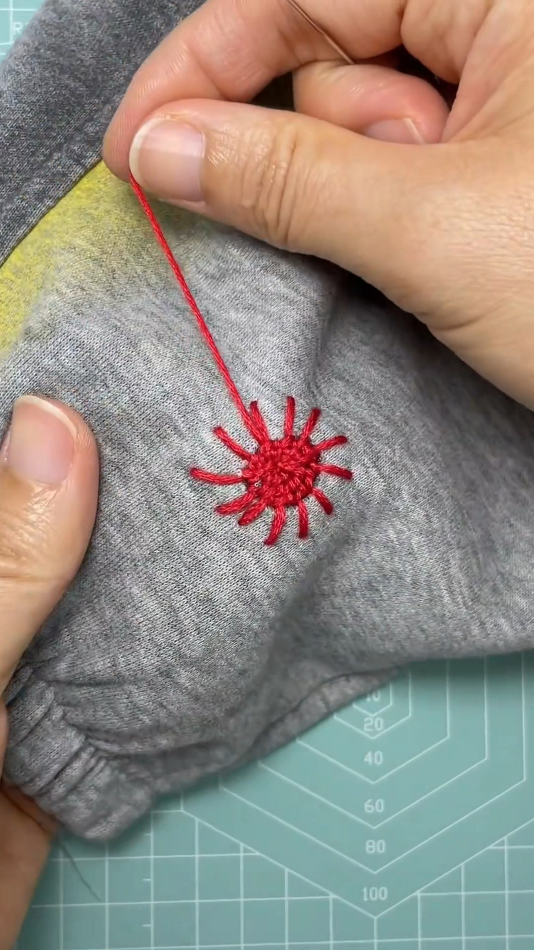 t恤破洞了的修补方法