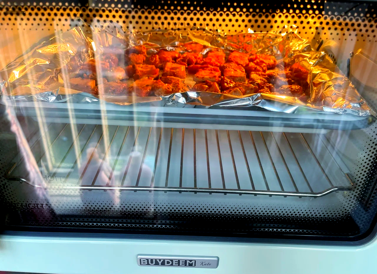 锡纸盒能直接放火上烤吗