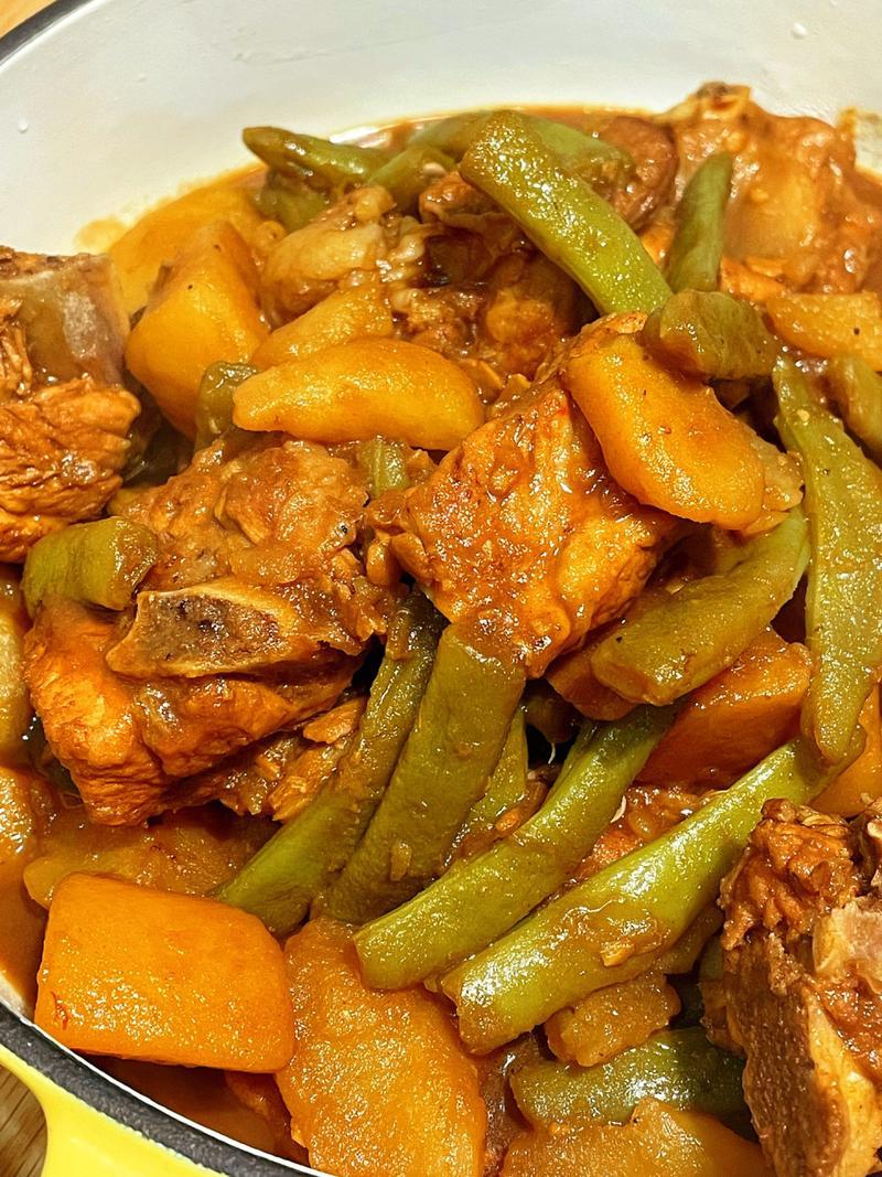 东北排骨炖豆角的家常做法