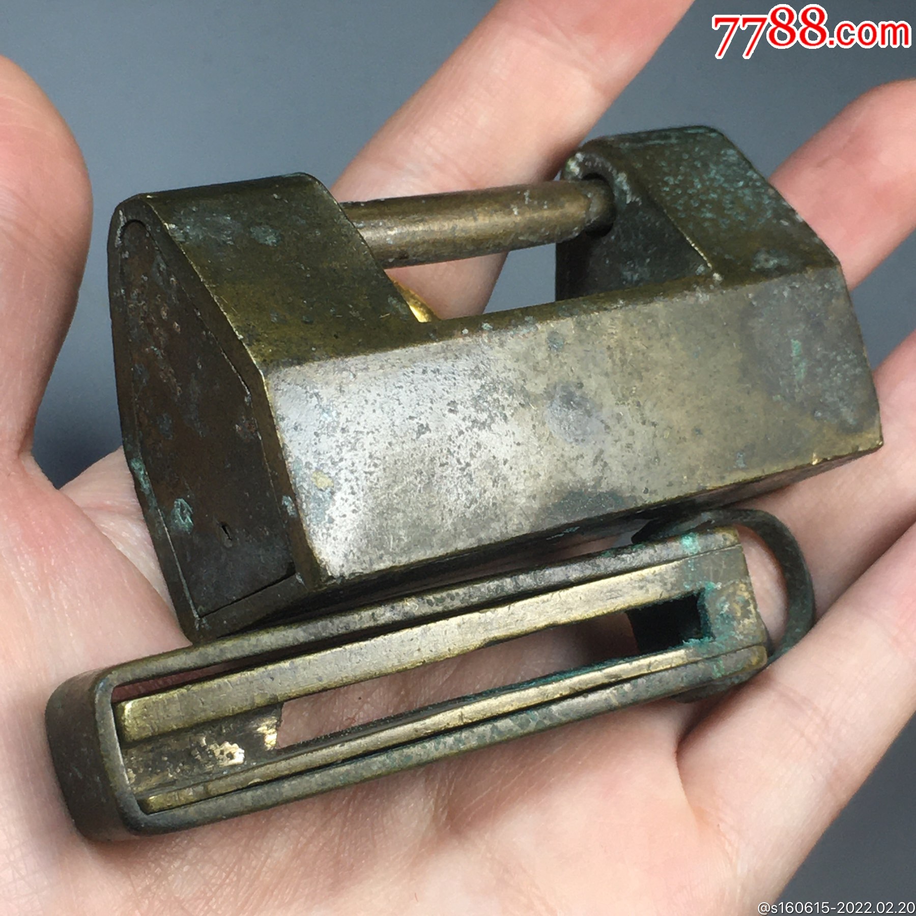 这个铜锁是哪个朝代的?价值多少钱?